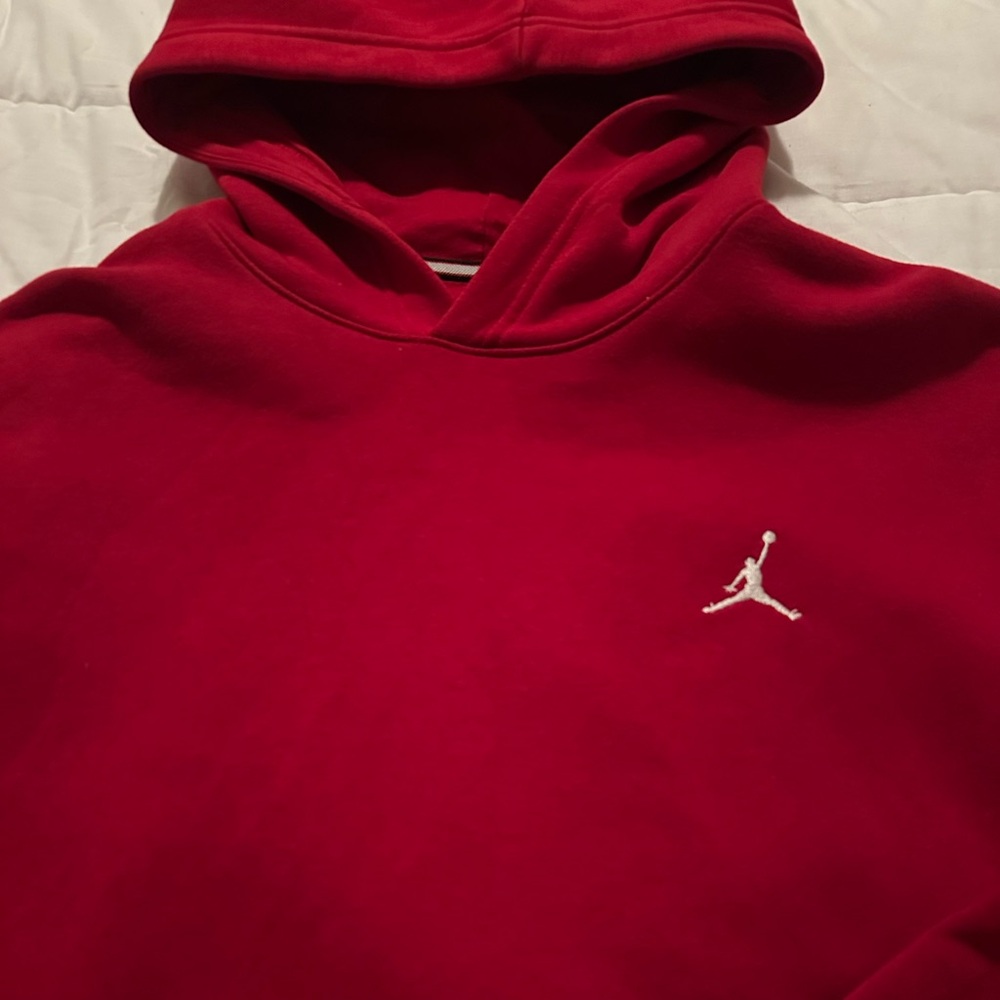 size small men’s air jordan hoodie